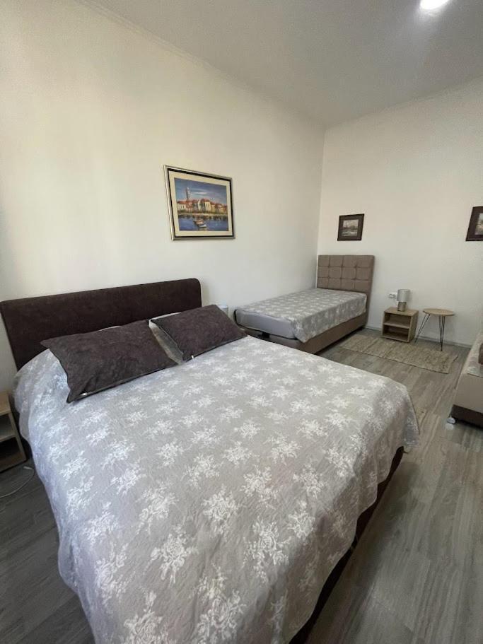 Apartment Milijana Суботица Екстериор снимка