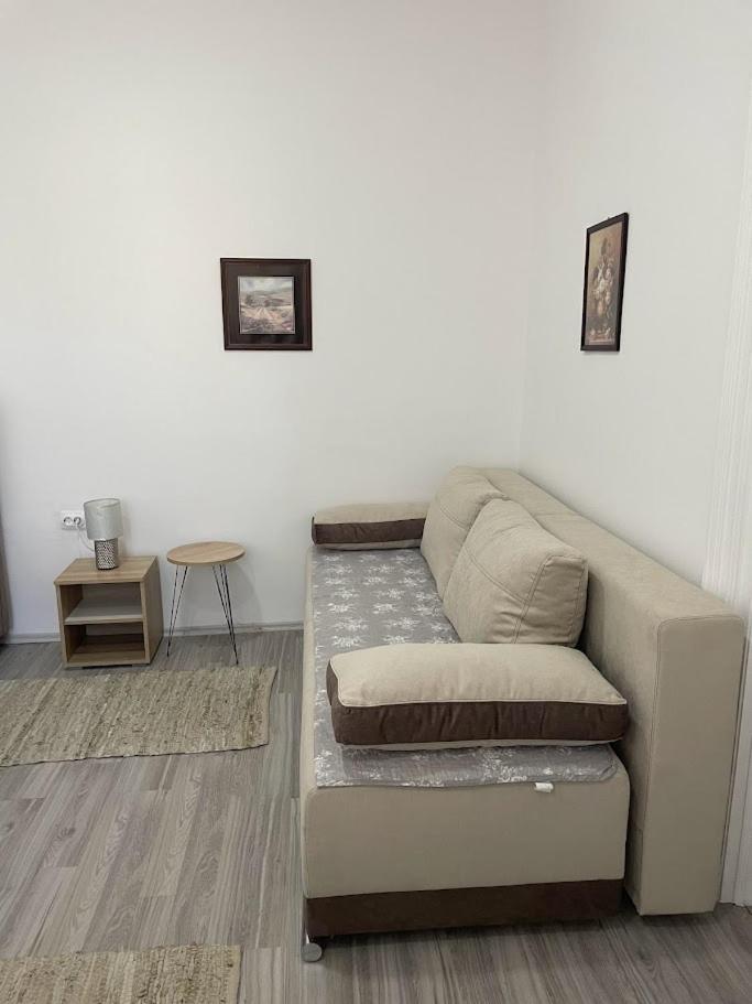 Apartment Milijana Суботица Екстериор снимка