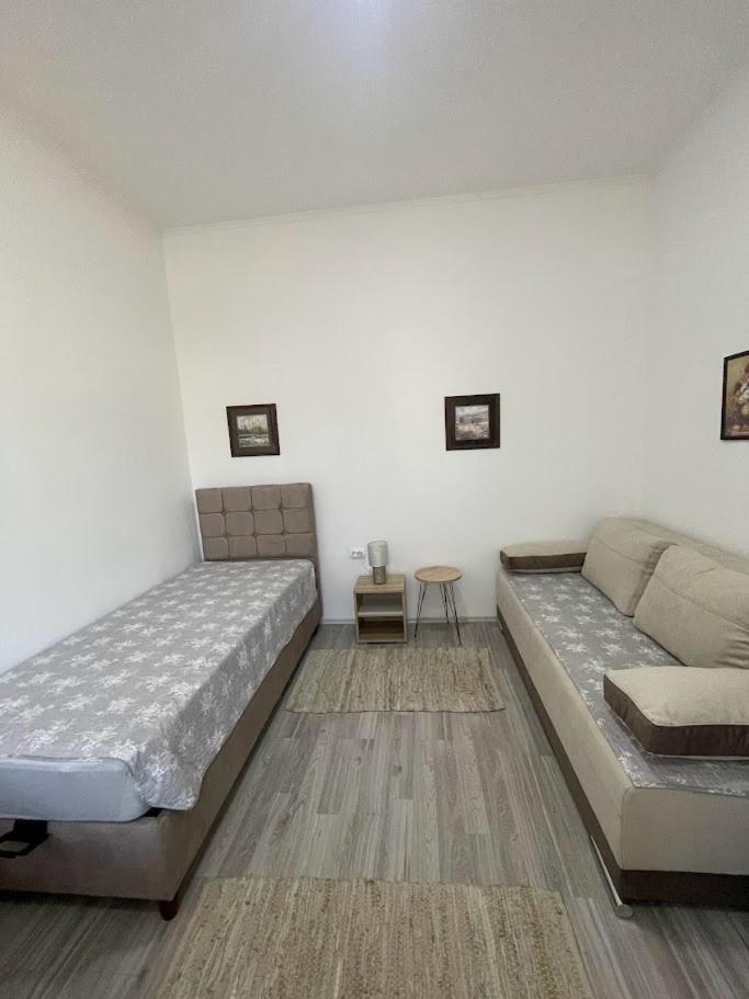 Apartment Milijana Суботица Екстериор снимка