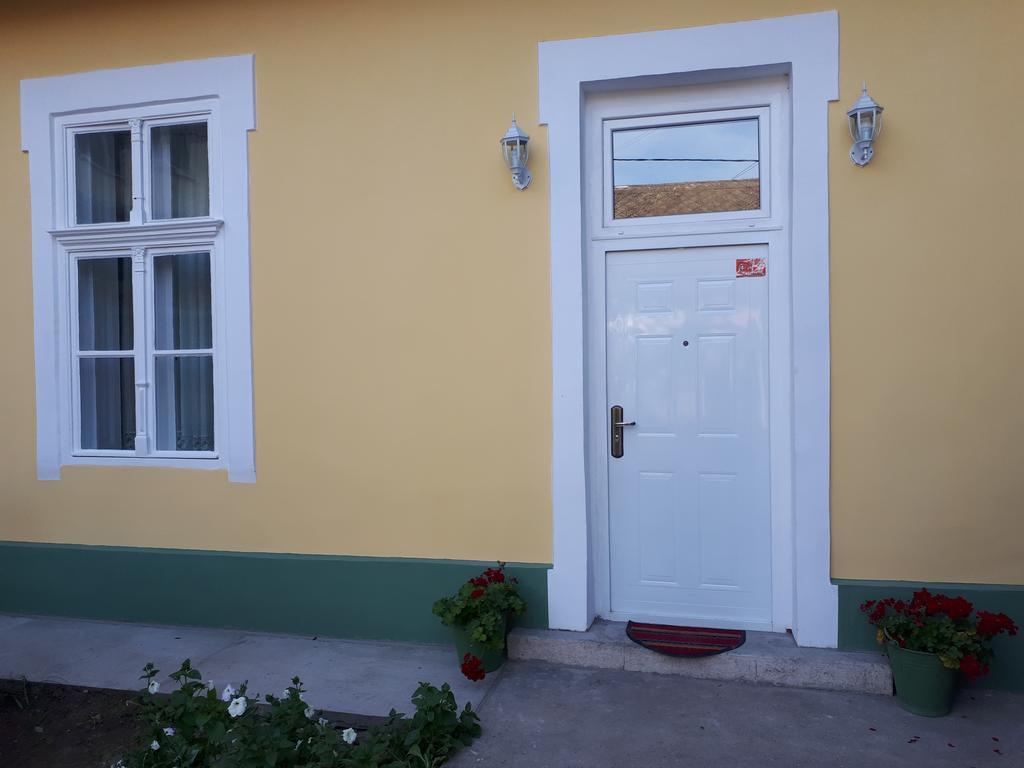 Apartment Milijana Суботица Екстериор снимка