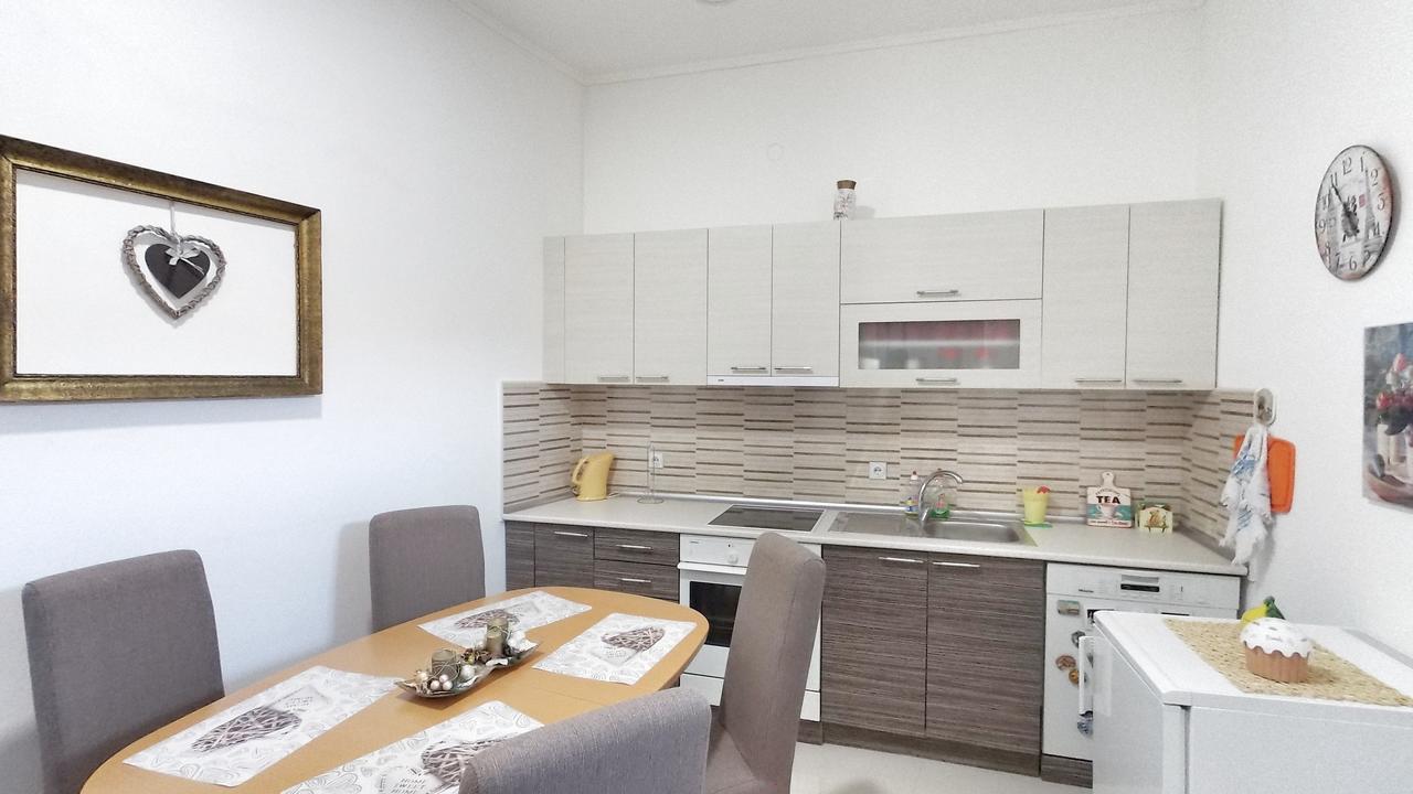 Apartment Milijana Суботица Екстериор снимка